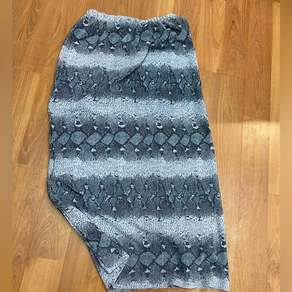 Maxi Animal Printed Lightweight Elastic Waist Skirt Sz M - Picture 3 of 9